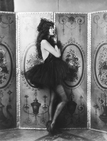 Alfred Cheney Johnston - Dolores Castello [Drew Barrymore's Grandmother] Ziegfeld Follies (1920s) - 17" x 22" Art Print