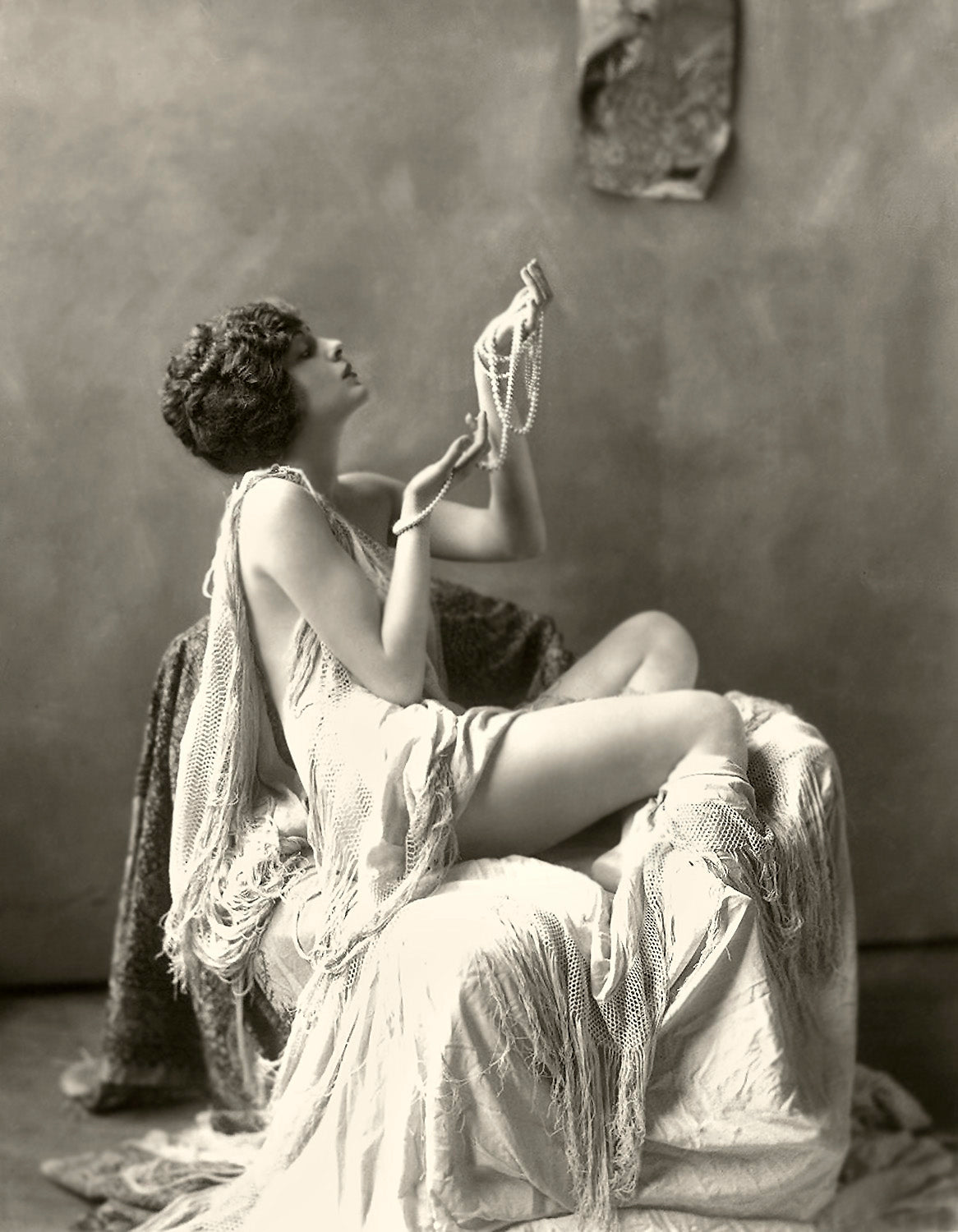 Alfred Cheney Johnston - Billie Dove Semi Nude Pearls (1922) - 17" x 22" Art Print