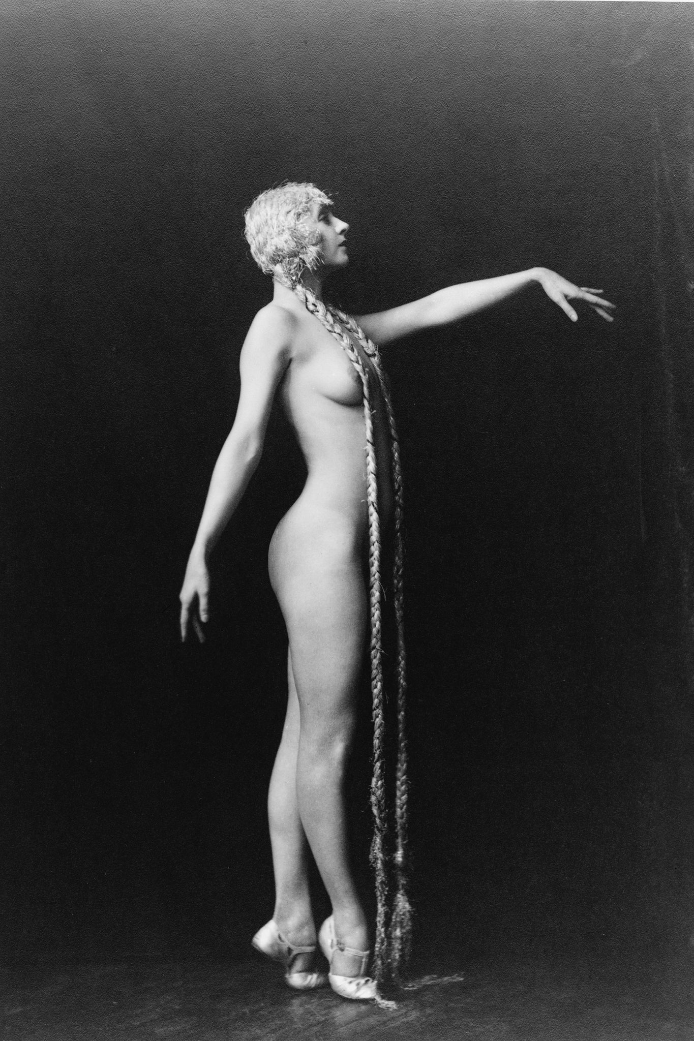 Alfred Cheney Johnston - Evelyn Groues Nude Long Braids (1922) - 17"x22" Art Print