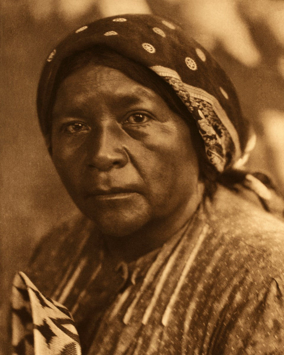 Edward Curtis - Coast Pomo Woman Native American (1924) - 17" x 22" Fine Art Print