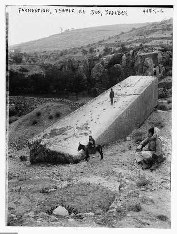 Colossal Stone, Temple of Sun, Baalbek Lebanon (circa 1910) - 17"x22" Art Print