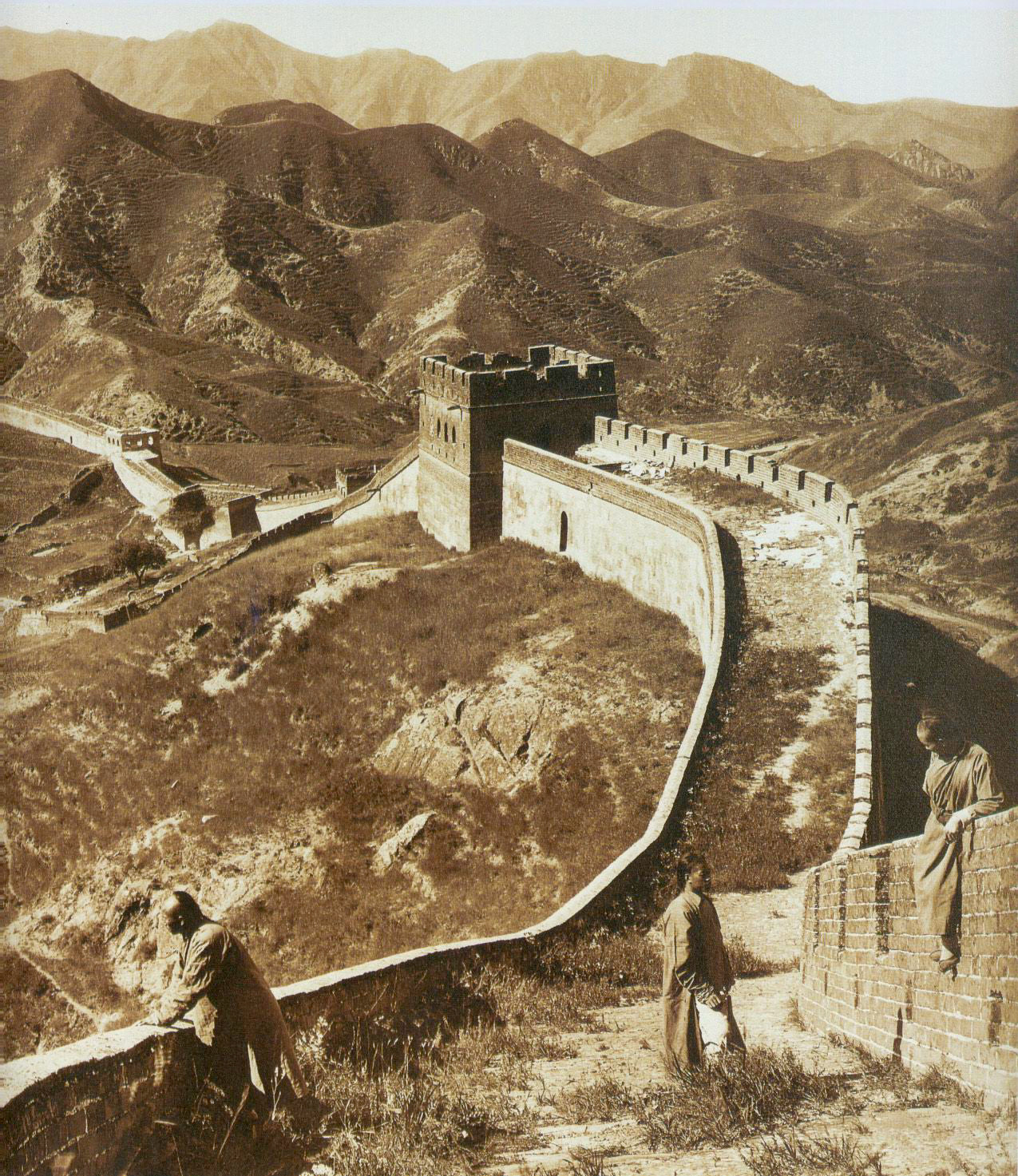 Herbert George Ponting - The Great Wall of China (1907) - 17"x22" Fine Art Print