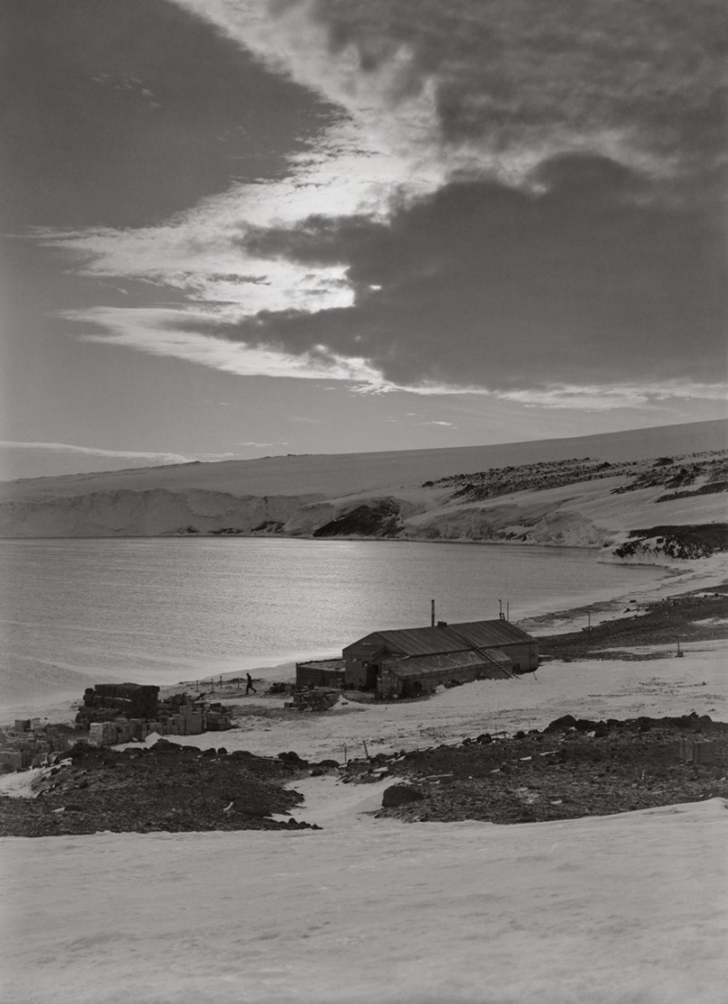 Herbert Ponting - Waning Daylight Barne Glacier Antarctica (1911) - 17"x22" Print