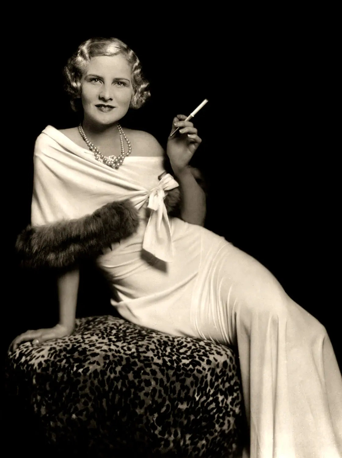 {{ product_title }} Fine Art Print | {{ product_vendor }} Jakero77 Alfred Cheney Johnston - Ziegfeld Follies Girl Roaring Twenties - 17" x 22" Print Art Print  Jakero77