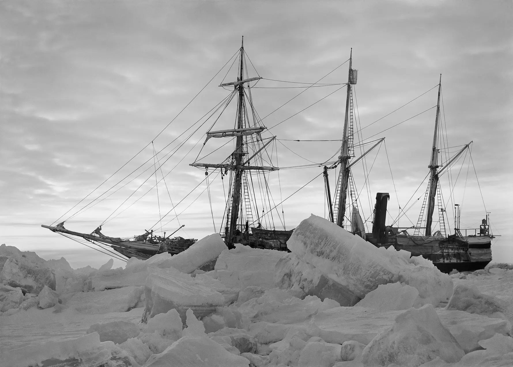 {{ product_title }} Fine Art Print | {{ product_vendor }} Jakero77 Frank Hurley - Endurance Ship at Dawn After Winter (1914) - 17" x 22" Art Print Art Print  Jakero77