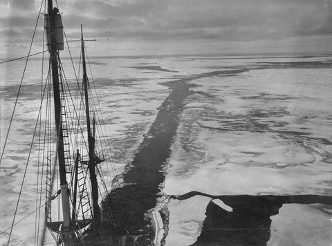 {{ product_title }} Fine Art Print | {{ product_vendor }} Jakero77 Frank Hurley - Endurance Ship's Wake Antarctica (1914) - 17"x22" Fine Art Print Art Print  Jakero77