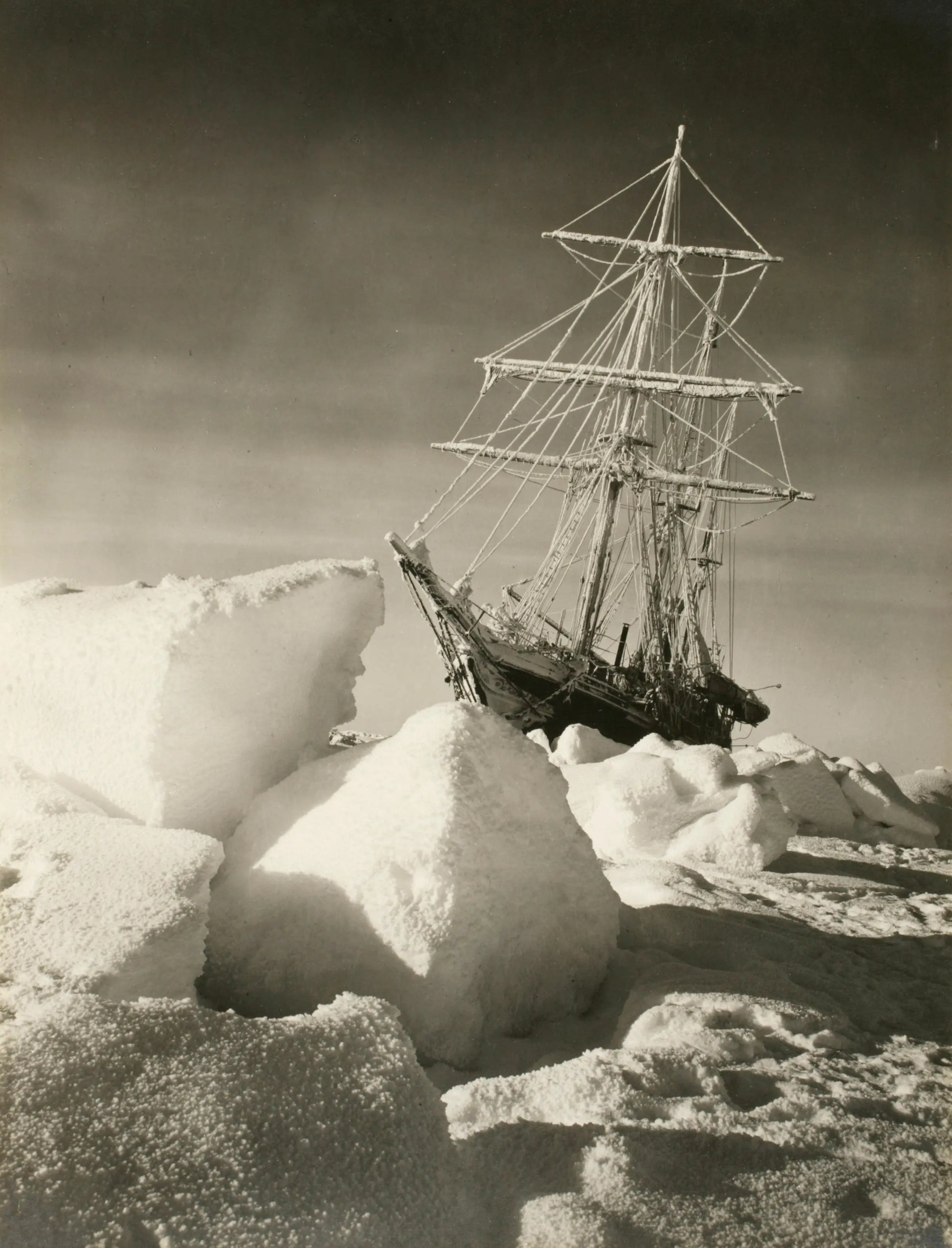 {{ product_title }} Fine Art Print | {{ product_vendor }} Jakero77 Frank Hurley - Sun Rising on Endurance Antarctica (1914) - 17" x 22" Art Print Art Print  Jakero77